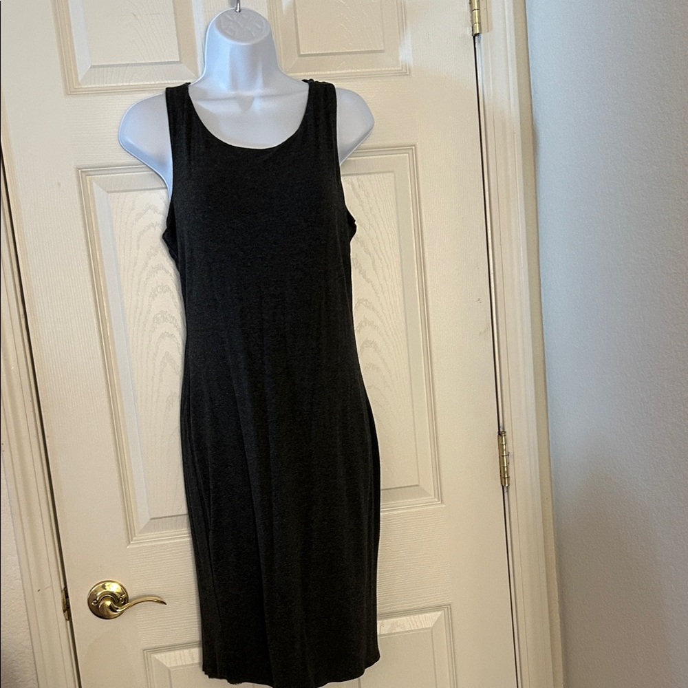 Classic Black Sleeveless Sheath Dress - Women